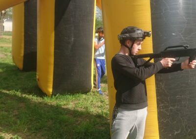 Activité plein air de Laser Game en Ardèche à Vallon-Pont-d'Arc