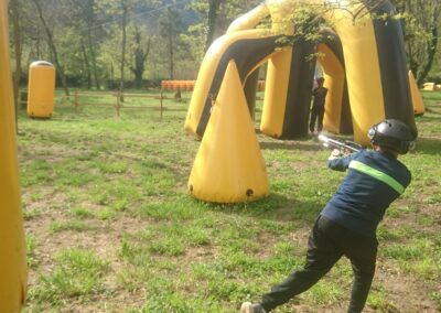 Choisissez votre objectif et remportez votre partie de laser game à Vallon-Pont-d'Arc